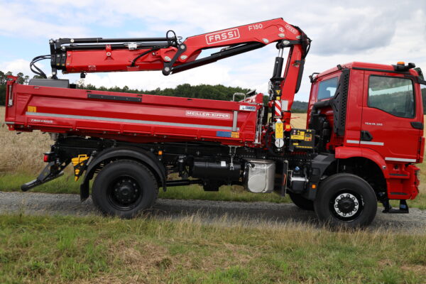 Fassi Ladekran F150A.2.23 e-dynamic auf MAN TGM 18.320, 4x4 TRS 520 – Bild 6